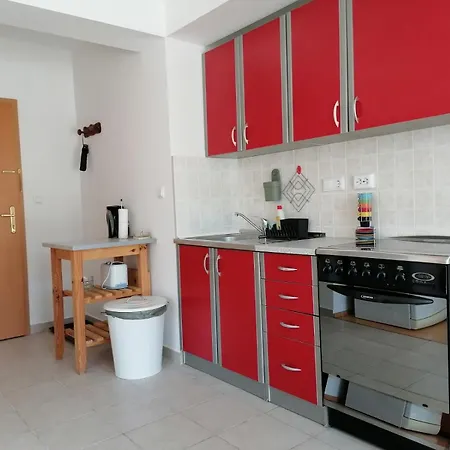 Apartment Ava, 2+3, 250m Od Plaze *
