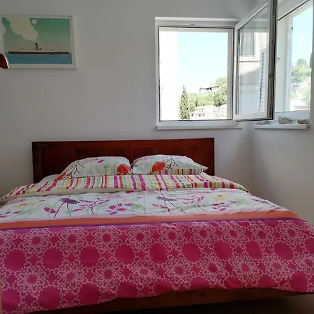 Apartament Ava, 2+3, 250m Od Plaze Novi Vinodolski