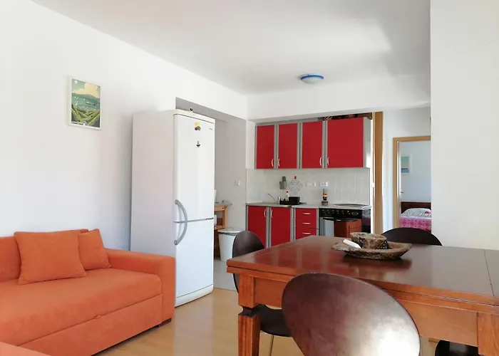 Apartamento Ava, 2+3, 250m Od Plaze *